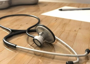 Quel est l&rsquo;avenir de la formation médicale en BTS/DUT selon les débats au Minesup ?